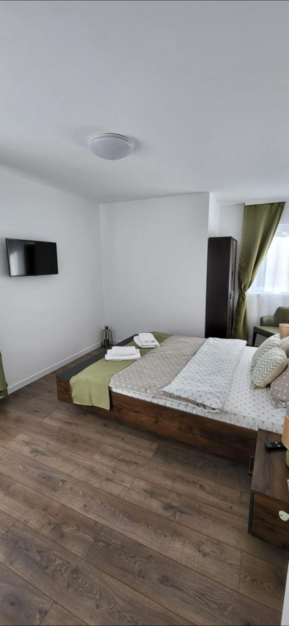 Huesca House Hotel ทูร์ดา ภายนอก รูปภาพ